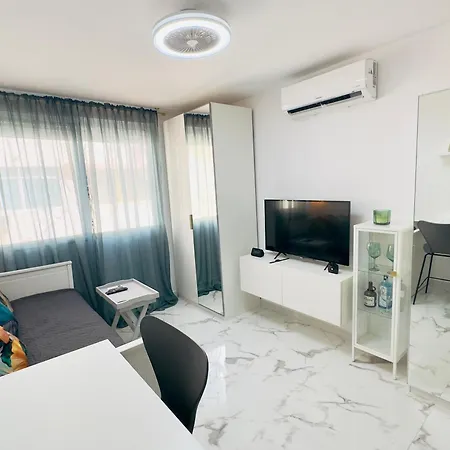 Apartamento Estudio “The Mirror” Torrevieja Exterior foto