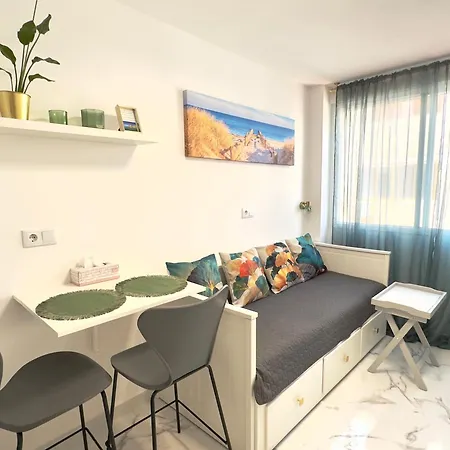 Apartamento Estudio “The Mirror” Torrevieja Exterior foto