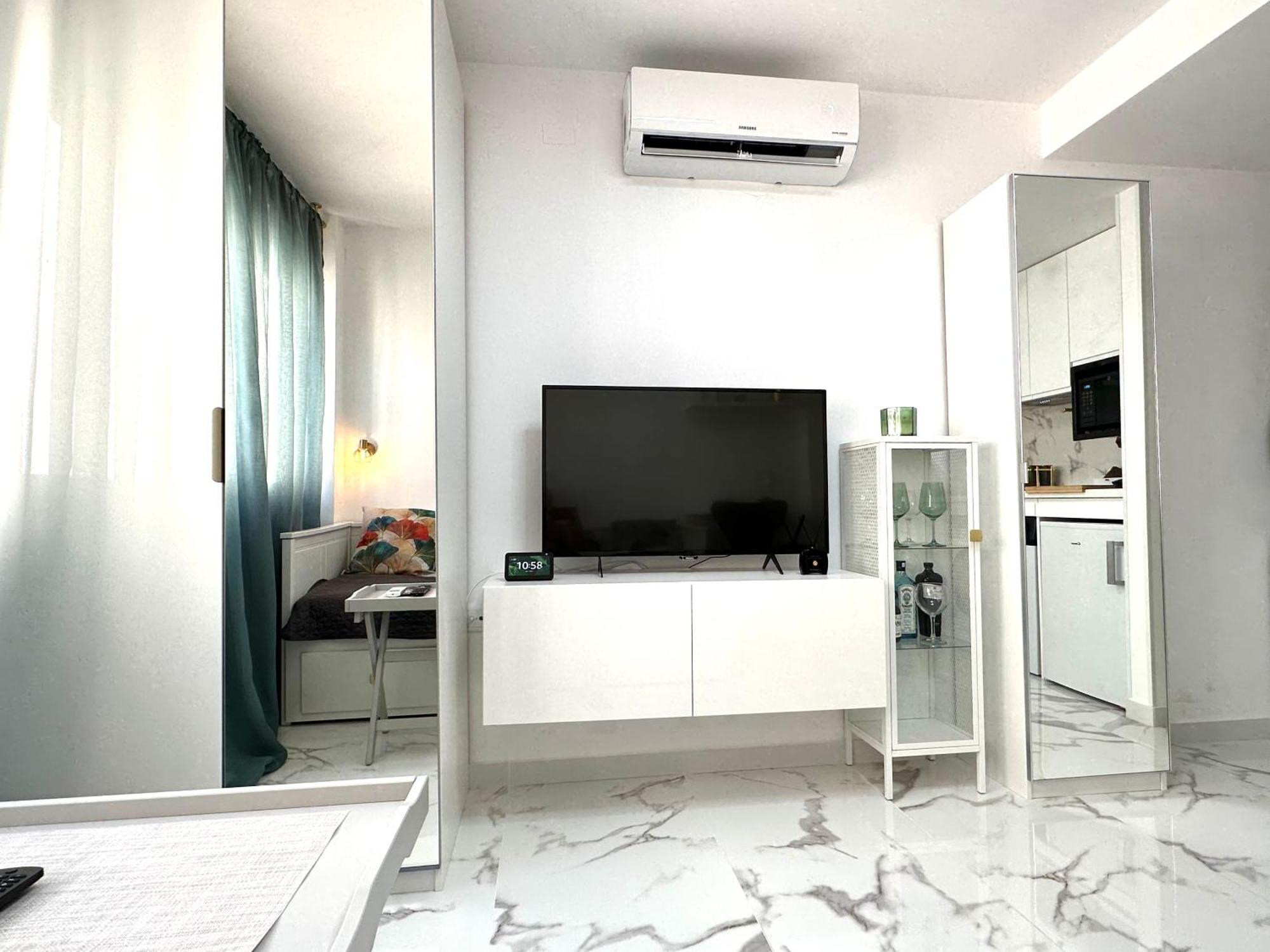 Apartment Estudio “the Mirror” Torrevieja